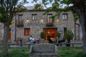  Hostal Bavieca  Мединасели